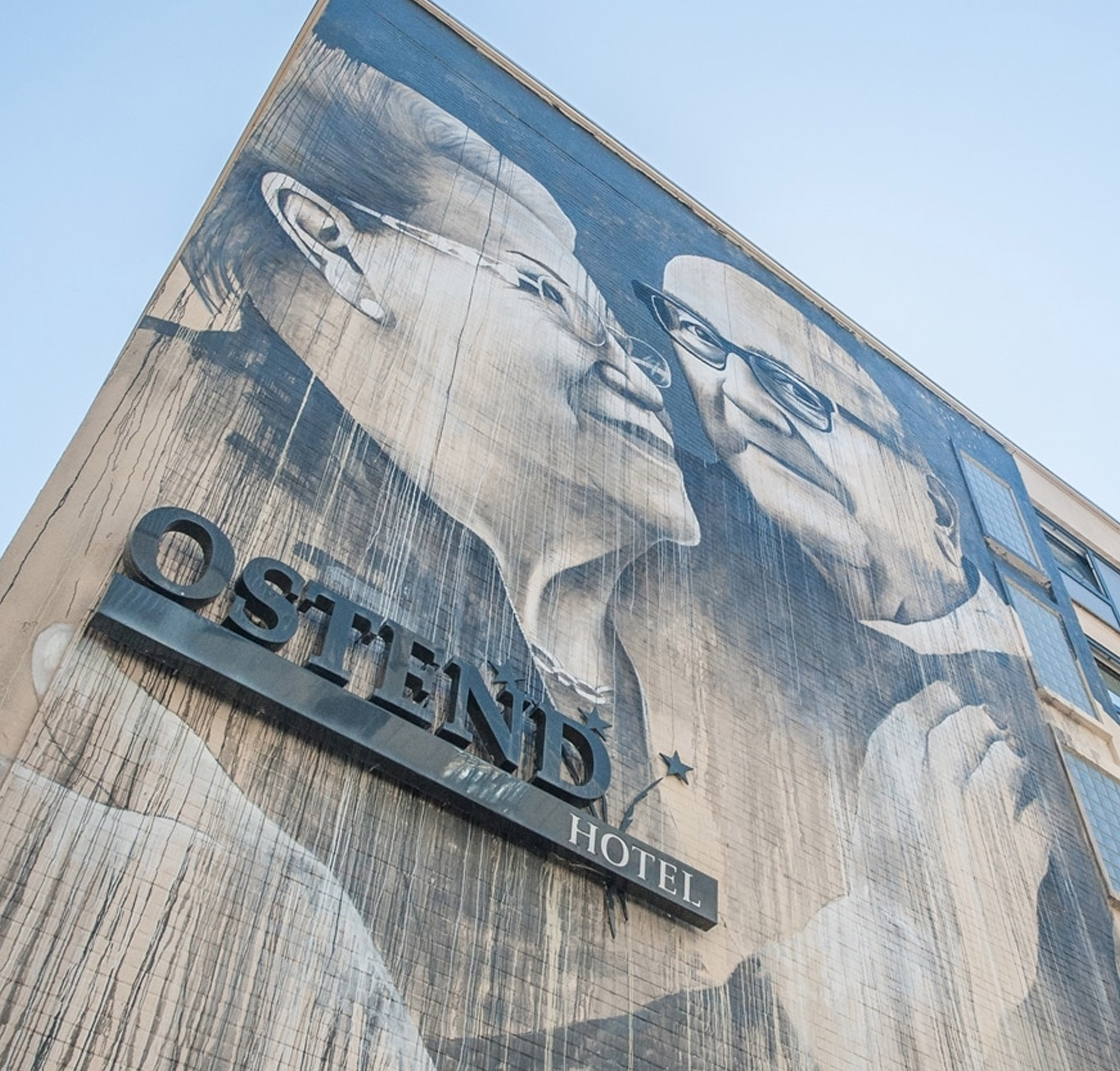 gevel van hotel ostend