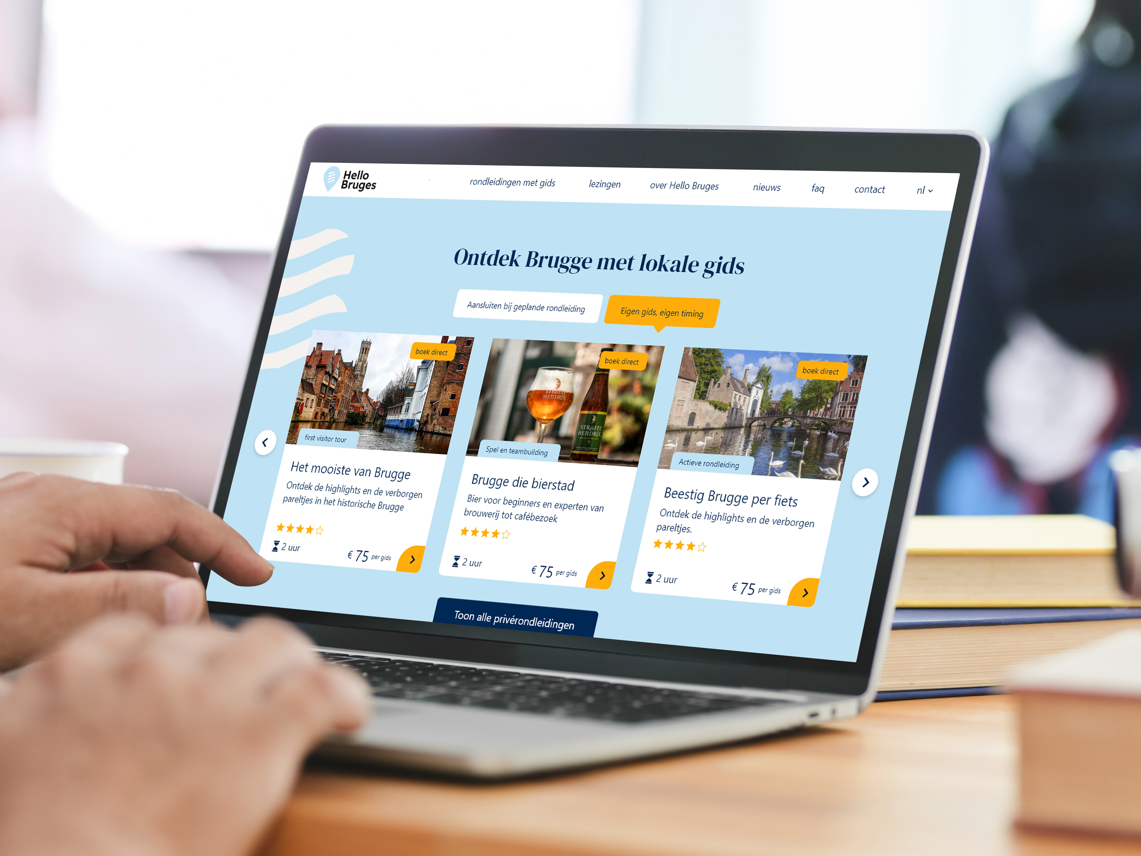 mockup laptop hello bruges